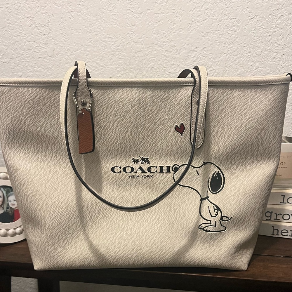 Peanuts x Coach Tote, NWT-offers welcome - Picture 2 of 13